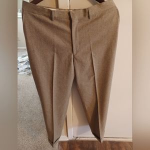 T. S. E Clothing dress pants 100% wool in beeswax. Size 36 waist 36 length